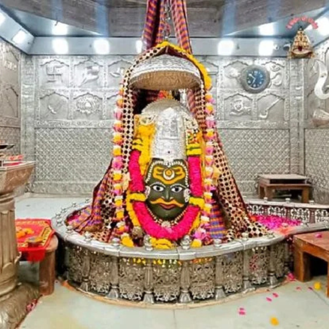 श्रावण मास में भगवान शिव की उपासना का विशेष महत्व है।