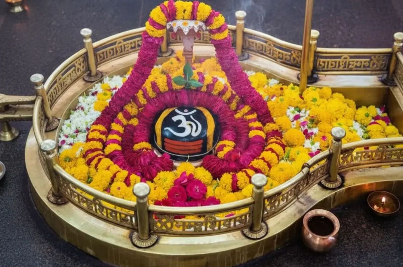 Maha Mrityunjaya mantra jaap ritual in progress